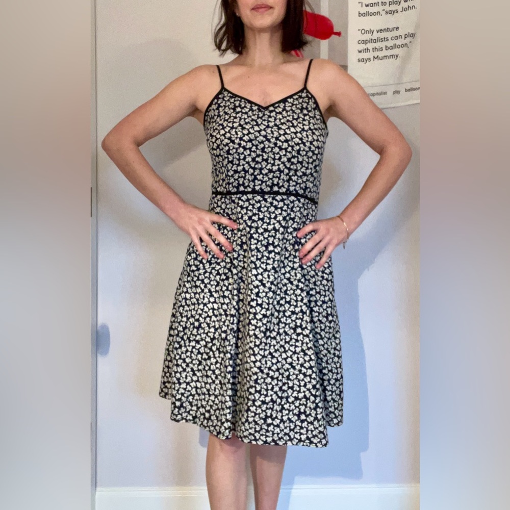 Cute frock shop popcorn print dress size S.